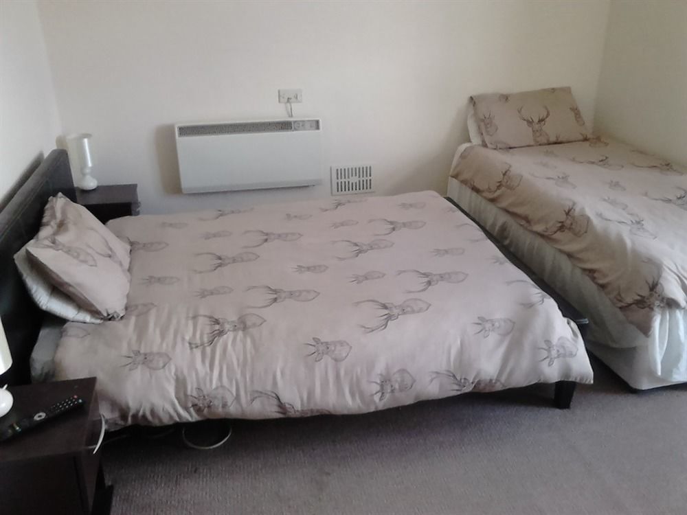 Hotel The Rose & Crown Bulford Esterno foto