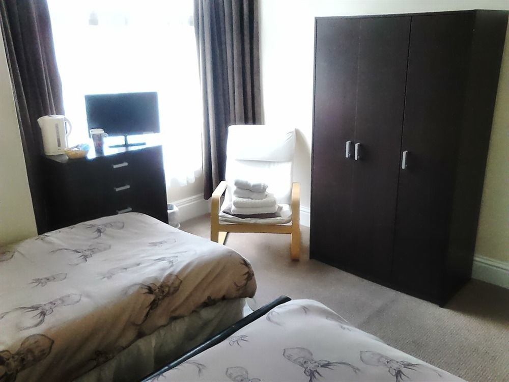 Hotel The Rose & Crown Bulford Esterno foto