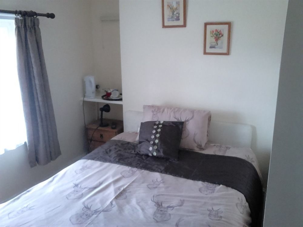 Hotel The Rose & Crown Bulford Esterno foto
